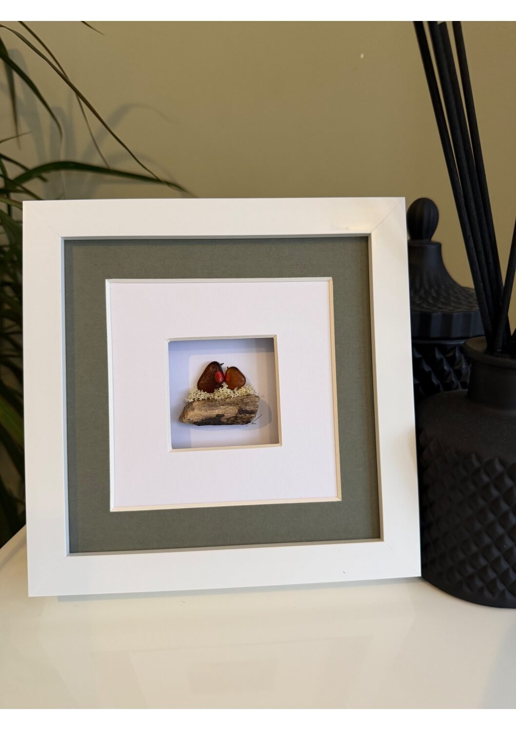 6x6" Sea Glass Robin pair in Nest frame